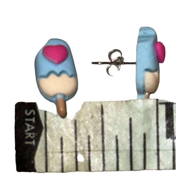 "NEW" Blue & Pink Popsicle Ice Cream Pierced Stud Earrings - Picture 5 of 6